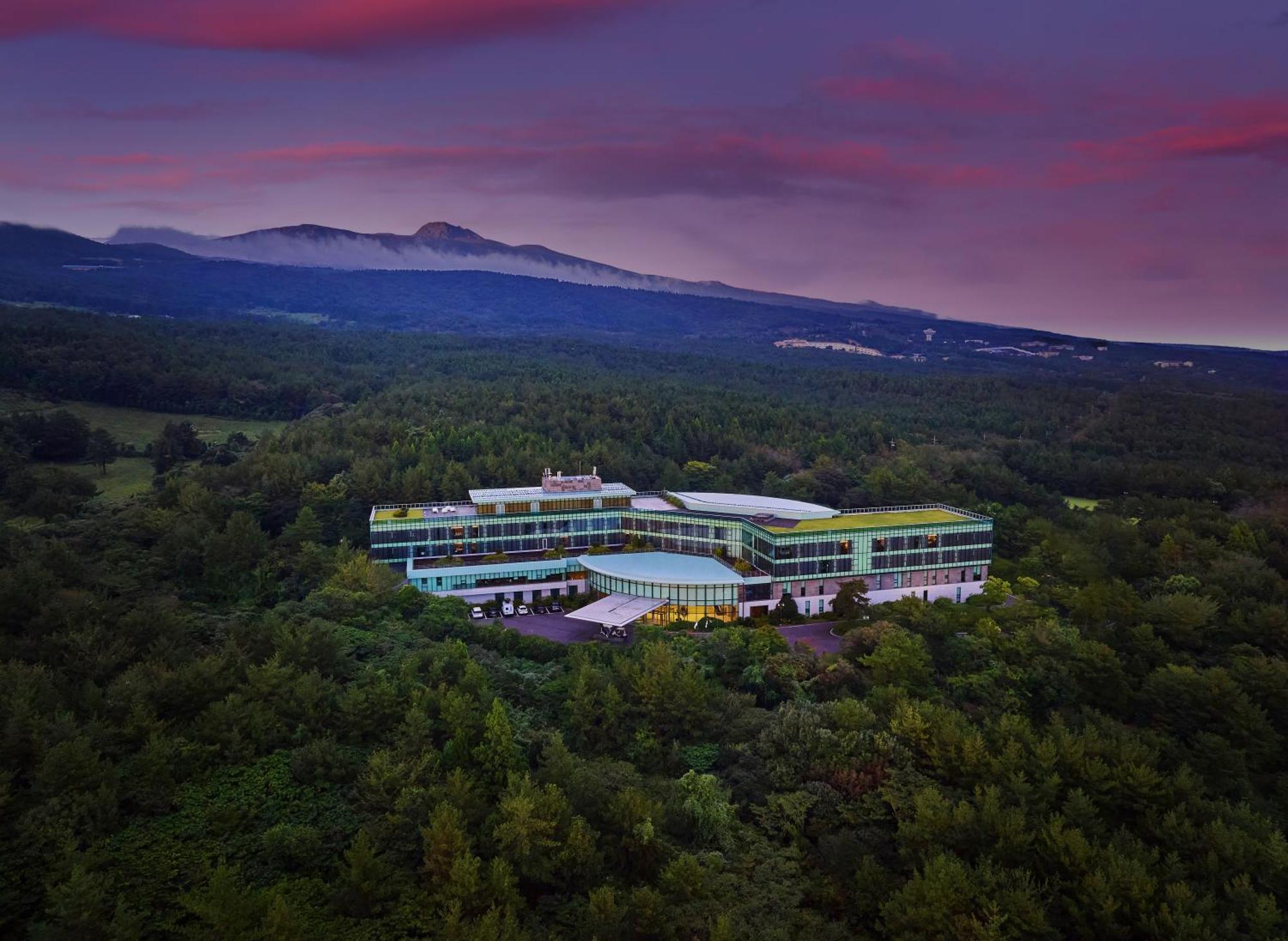 We Jeju Hotel