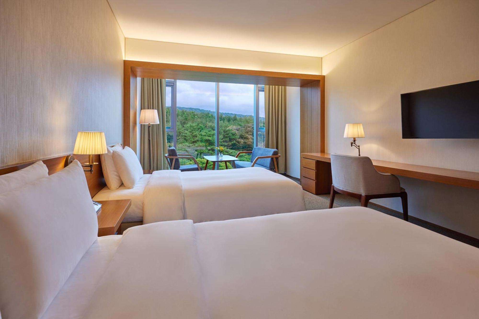 Hotel We Jeju 5*
